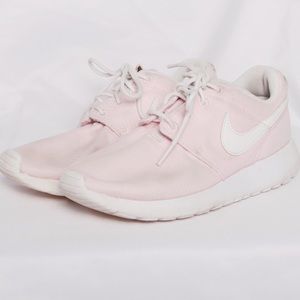 HOLD for lainiedeleon